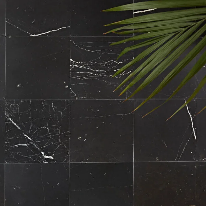 ChequersCourt Black Roomset