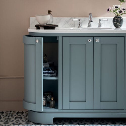 Badeværelsesmøbler