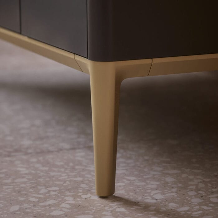 Thornbury Legs Brass Roomset