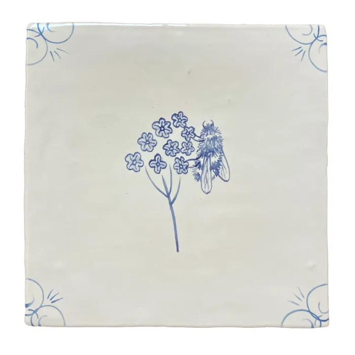 English Delft Bee